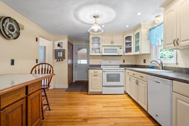 24 Wing Terrace, Burlington, MA 01803 - photo 6