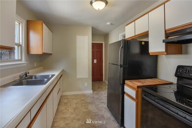 1724 Fulton St, Everett, WA 98201 - photo 6