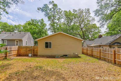 6-web-or-mls-929 Joslin St SE, Grand Rap