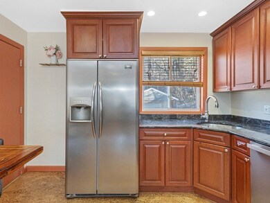 9 Jacqueline Rd unit D, Waltham, MA 02452 - photo 4