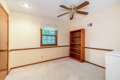 6920 Hallet Dr, Shawnee, KS 66216 - photo 6