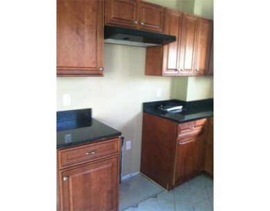 10 Lawrence St unit 2, Taunton, MA 02780 - photo 2