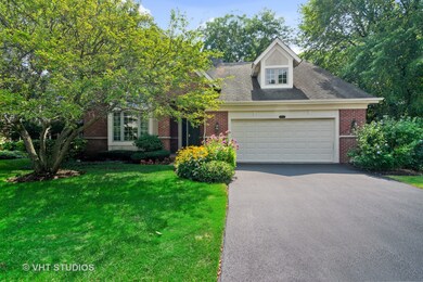 4255 Meadowview Dr, Glenview, IL 60026 - photo 2