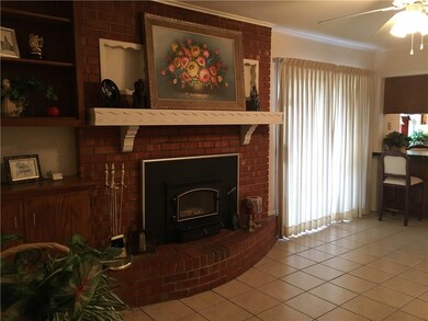 5909 Harvard Dr, Oklahoma City, OK 73122 - photo 5