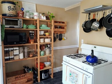 1109 Cambridge St unit 2, Cambridge, MA 02139 - photo 4