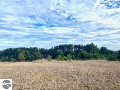 8449 Boca Vista Trail unit 7, Traverse City, MI 49684 - photo 2