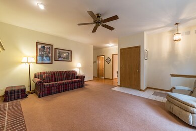 911 Parkside Rd, Naperville, IL 60540 - photo 7