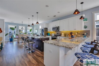 Seating for 8 within the two island counters.