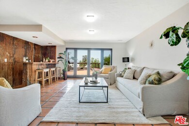 22415 Venido Rd, Woodland Hills, CA 91364 - photo 7