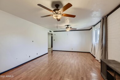 06 Living Room