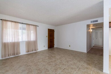 4227 W Paradise Dr - MLS-9