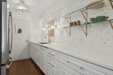 unlisted-address, Chicago, IL 60610 - photo 6