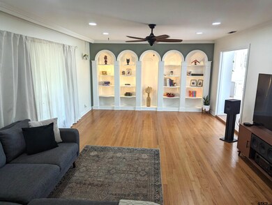 1105 1105 S Azalea Dr, Tyler, TX 75701 - photo 3