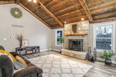 208 Calvey Crossing Ln, Robertsville, MO 63072 - photo 6