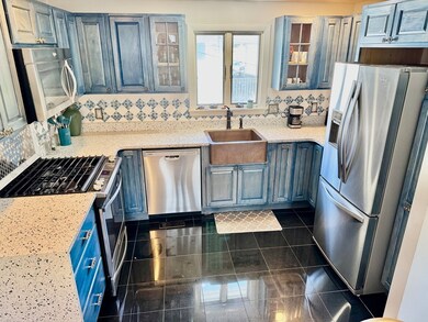 99 Nantasket Ave All Util Incl unit in 12/15, Hull, MA 02045 - photo 7