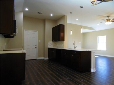 10627 Logger Pine Trail, Houston, TX 77088 - photo 7