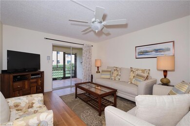 5563 Rattlesnake Hammock Rd unit A2, Naples, FL 34113 - photo 3