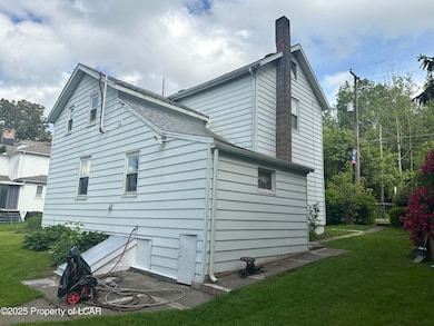 House exterior Back