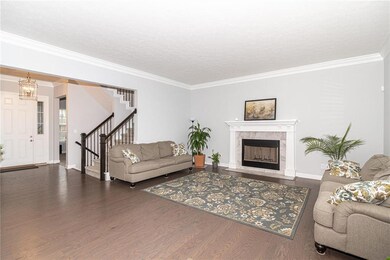 10795 Green Blade Dr, Fishers, IN 46038 - photo 5