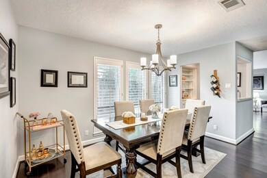 10106 Cedar Creek Dr, Houston, TX 77042 - photo 7