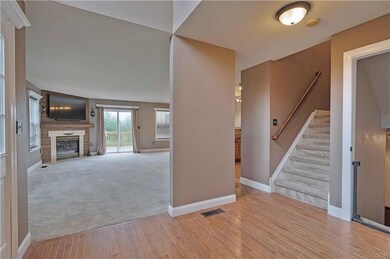 6877 Hunt Dr, Macungie, PA 18062 - photo 7