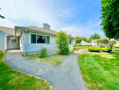 1107 James St, Chicopee, MA 01022 - photo 2