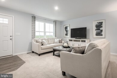 625 Raeann Dr, Greencastle, PA 17225 - photo 2