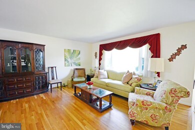 8823 Vernon View Dr, Alexandria, VA 22308 - photo 3