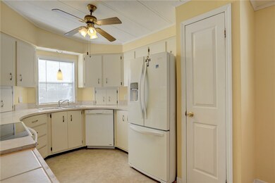 922 Hemlock St, Sebastian, FL 32976 - photo 7