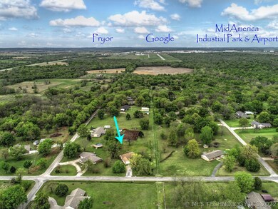 603 E 16th St, Chouteau, OK 74337 - photo 2