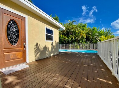 Front door-pool