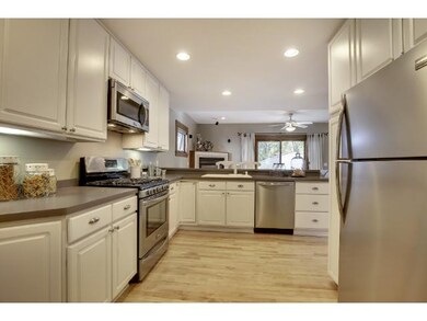 Spacious kitchen with brand new stainless applianc