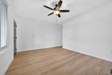 4412 Vine St, Cincinnati, OH 45217 - photo 5