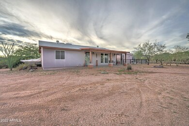1835 E Frontier St-2