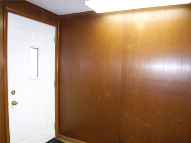 1623 N E St, Elwood, IN 46036 - photo 7