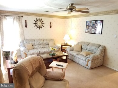 120 W 39th St, Reading, PA 19606 - photo 3