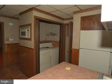 735 E Lexington St, Allentown, PA 18103 - photo 5
