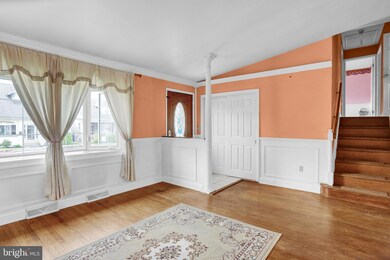 3419 Boyer St, Reading, PA 19605 - photo 6