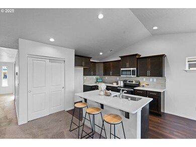 5125 Cedar View Dr, Springfield, OR 97478 - photo 2