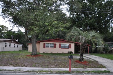 2610 Lourdes Dr W, Jacksonville, FL 32210 - photo 2