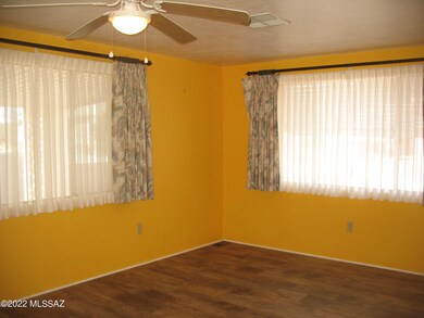5399 Circle Z Living Room 1