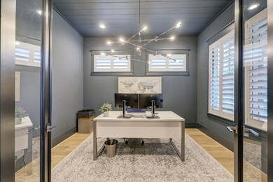 1345 Martin St, Houston, TX 77018 - photo 4