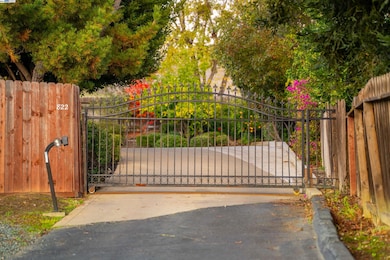 822 Navaronne Way, Concord, CA 94518 - photo 2