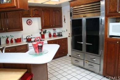 Kitchen with commercial refridgerator ( no Freezer