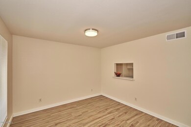 Dining Room (1)