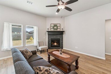 9116 NW 121st Terrace, Yukon, OK 73099 - photo 5