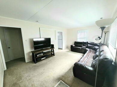 8 Walnut Pkwy, Crown Point, IN 46307 - photo 4