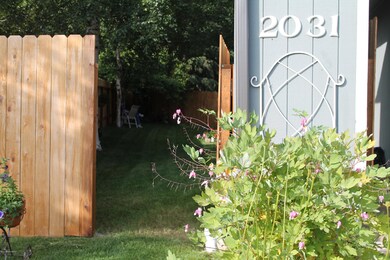 Front entry.JPG