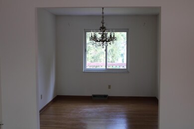 1380 Cranwood Dr, Columbus, OH 43229 - photo 7