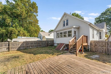 907 S Jackson St, Belleville, IL 62220 - photo 5